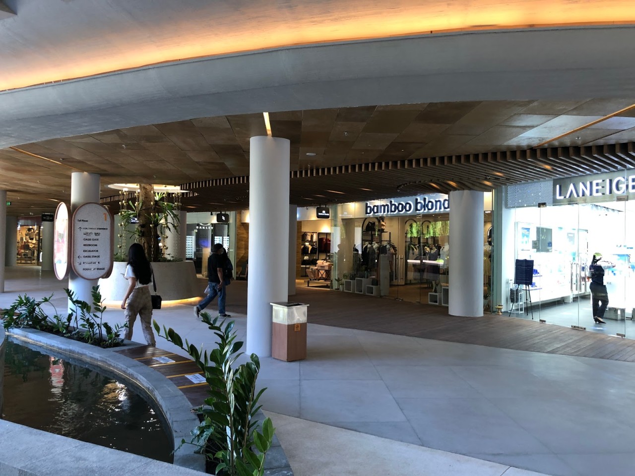 Beachwalk Shopping Center