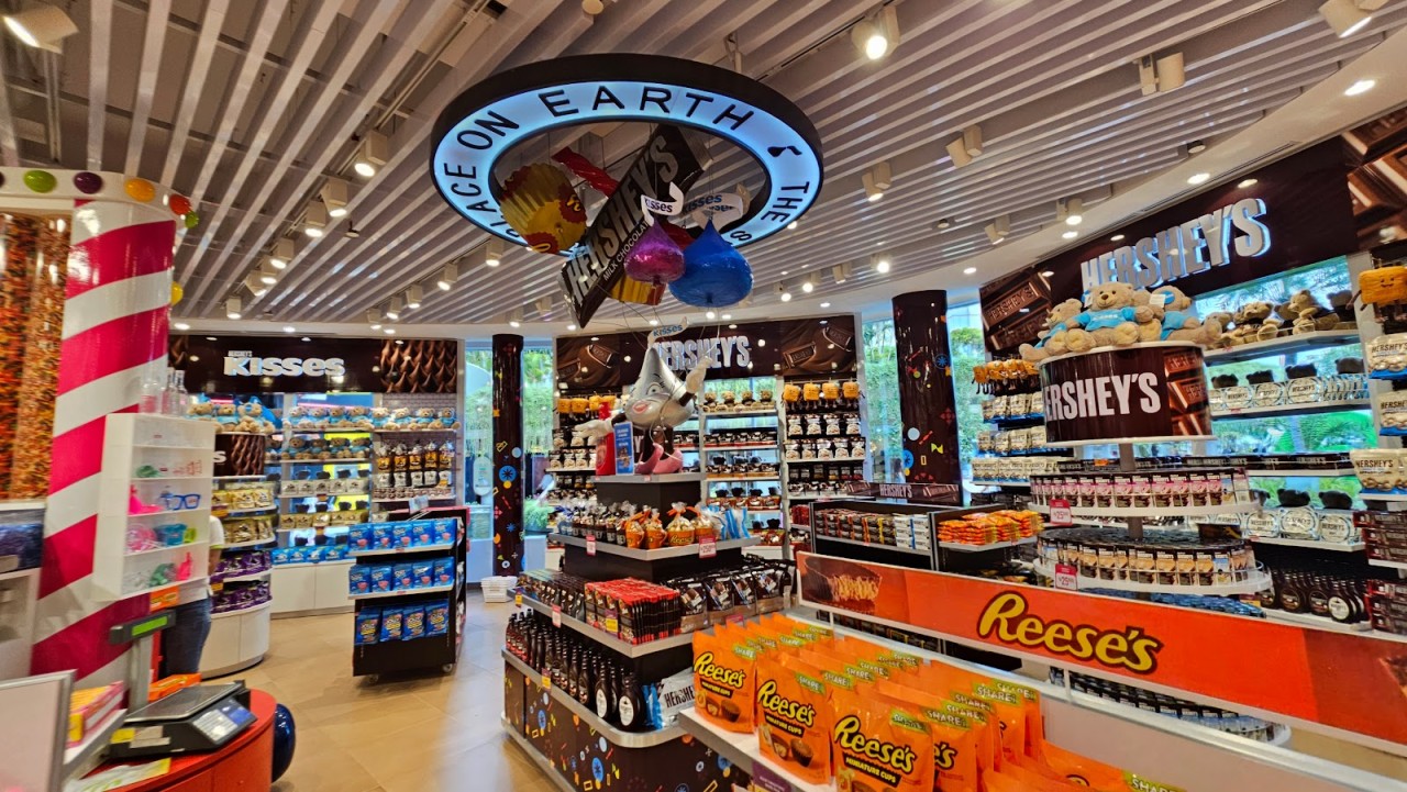 Beachwalk Shopping Center
