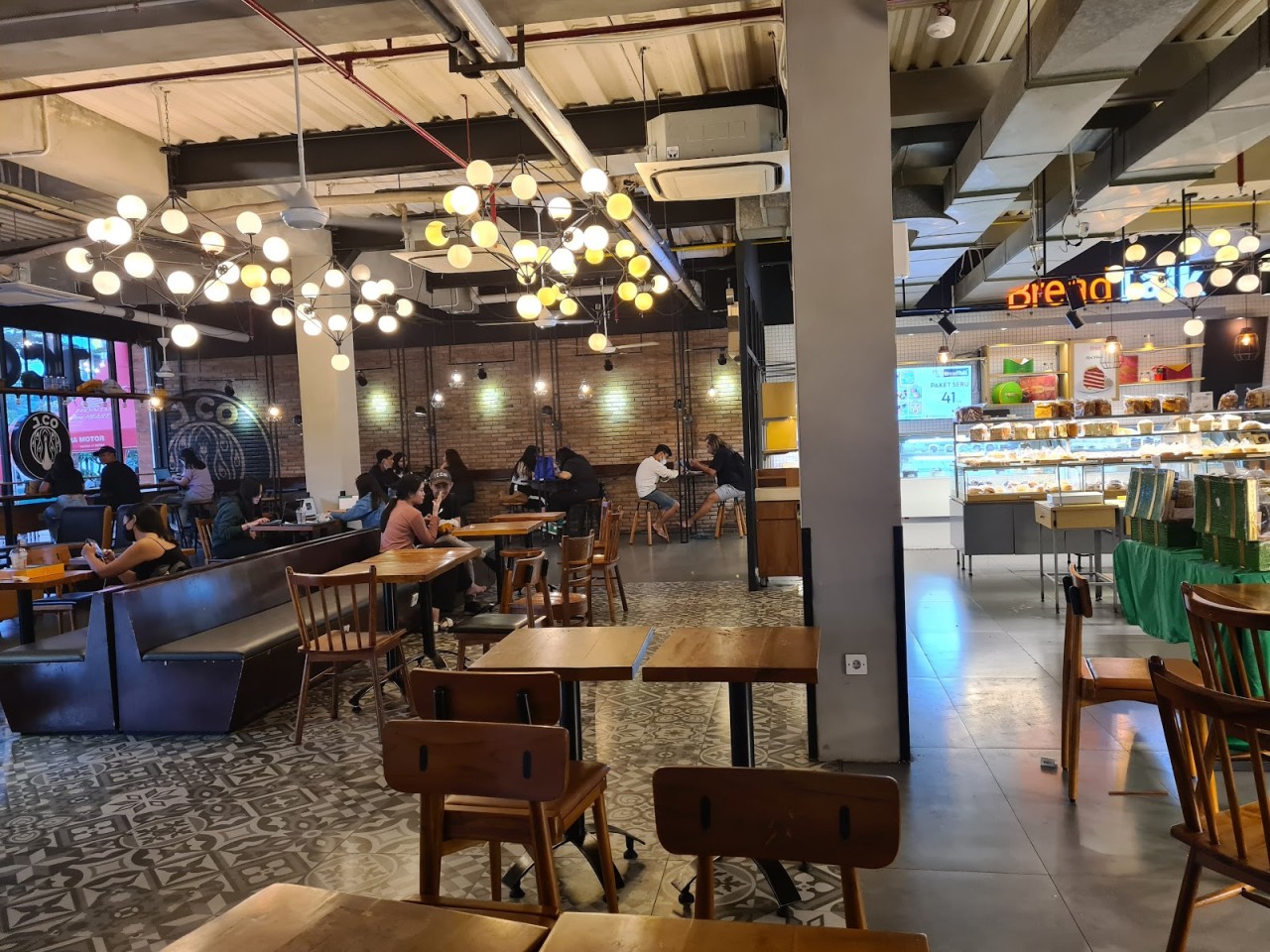 Level 21 Mall Bali