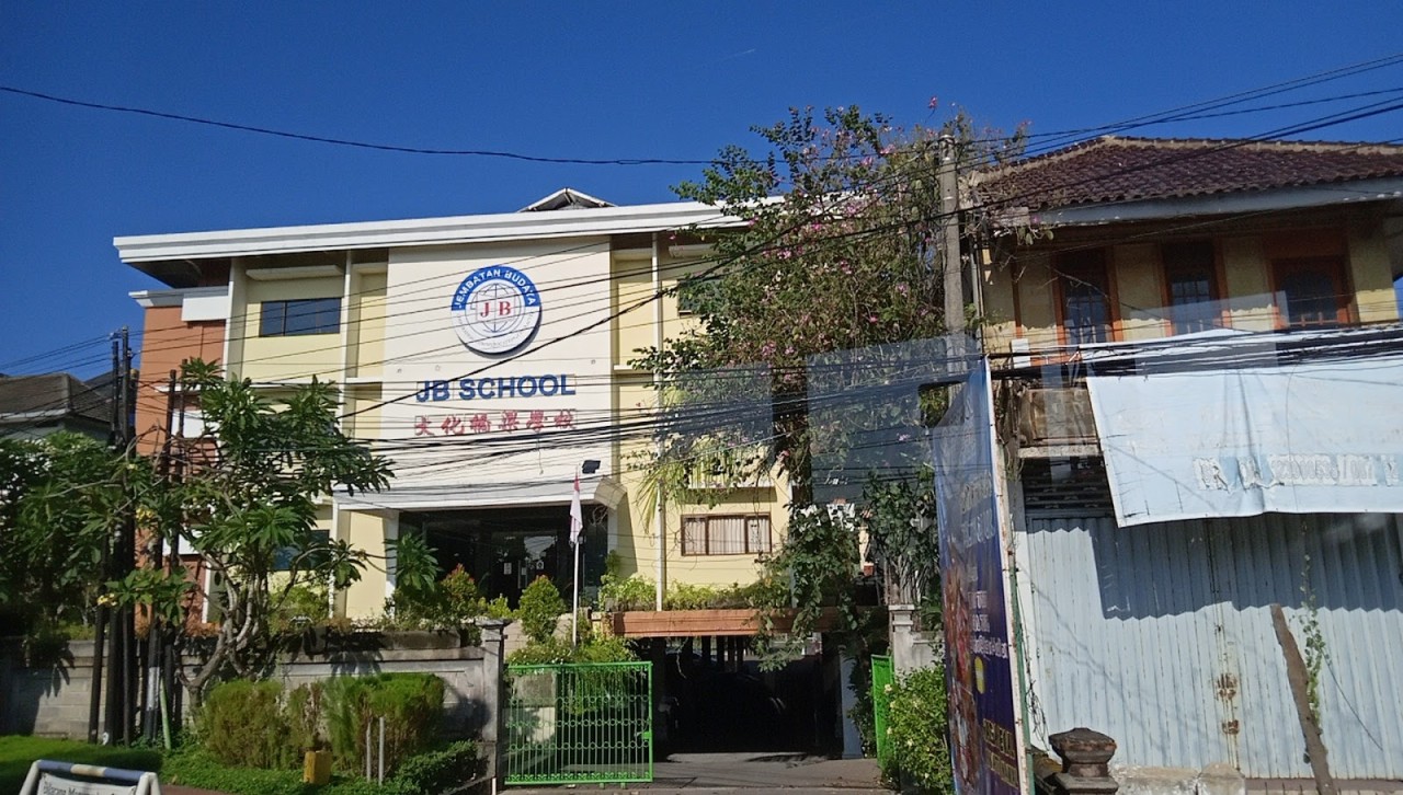 Jembatan Budaya School