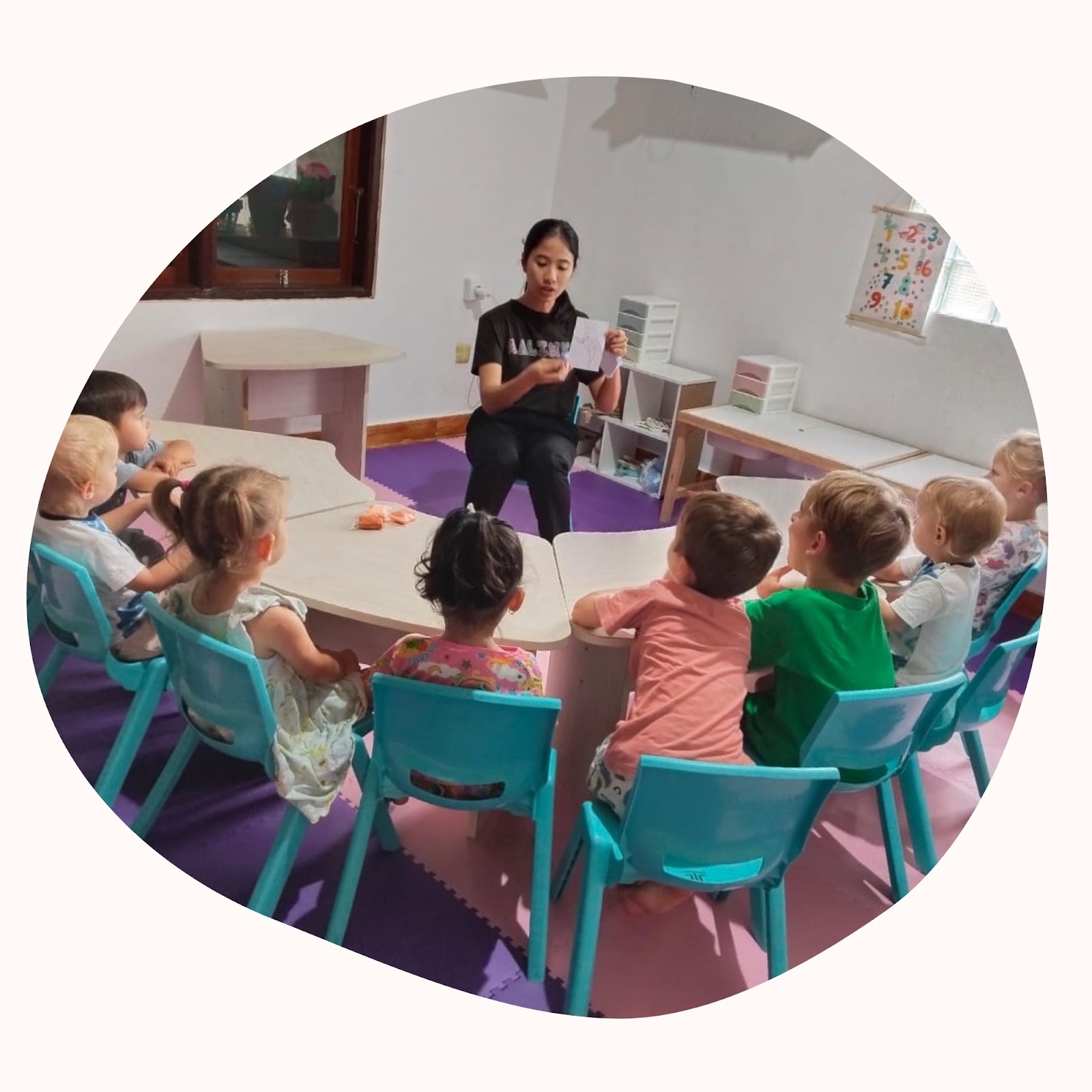 Malinki Kindergarten/ Kids International Space