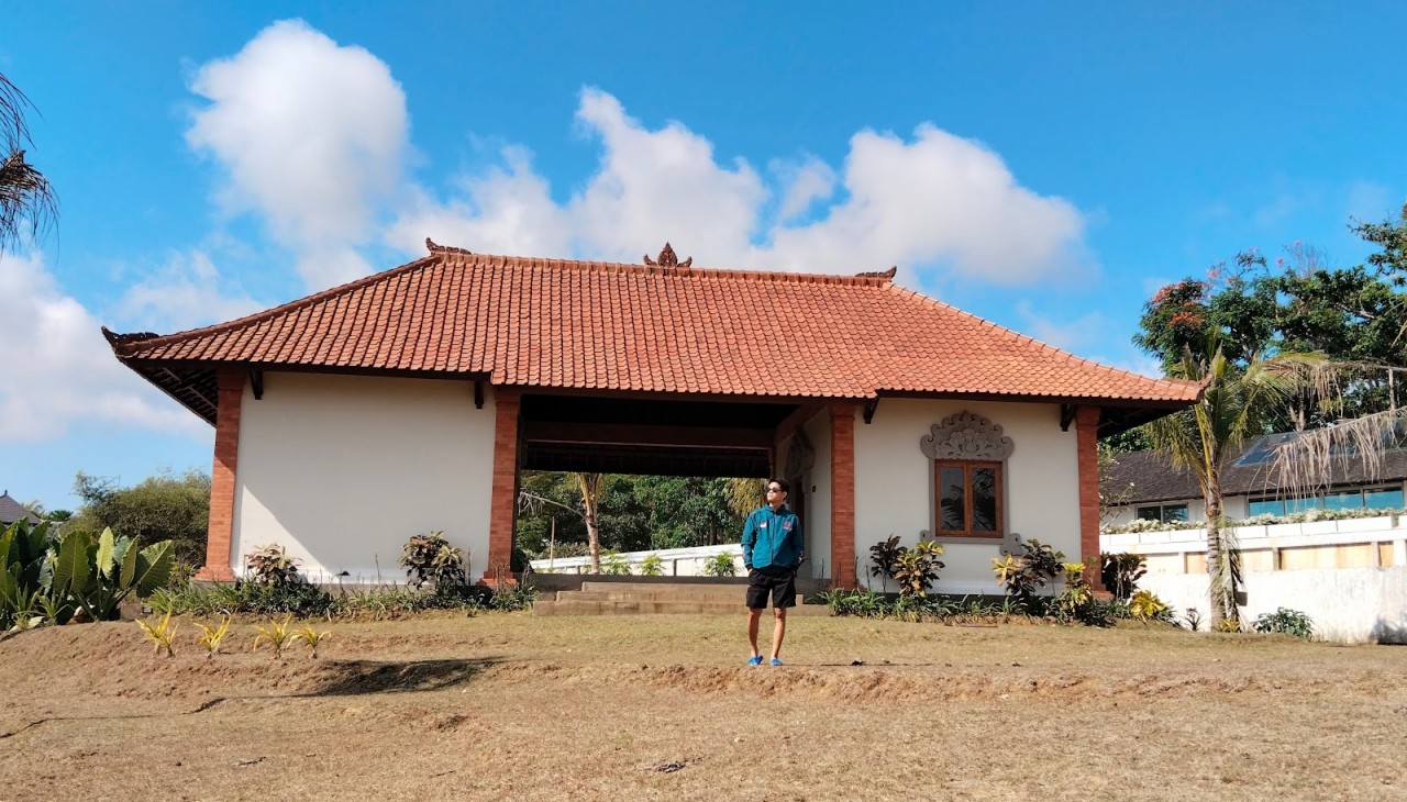 Observation Deck above Nunggalan Beach
