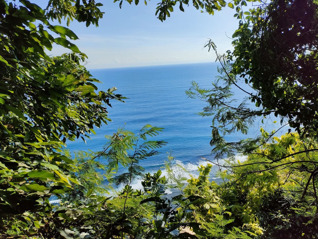 Observation Deck above Nunggalan Beach