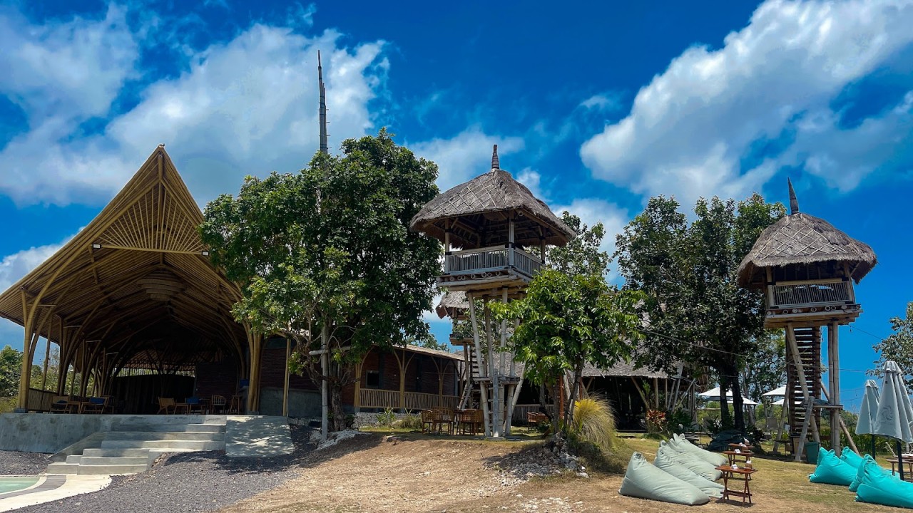 Amok Sunset Bar and Restaurant