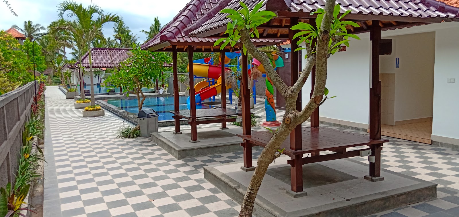 Swimming pool Kolam Taman Reren 154162