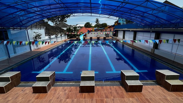 Swimming pool Betesda Swimming Pool 102658