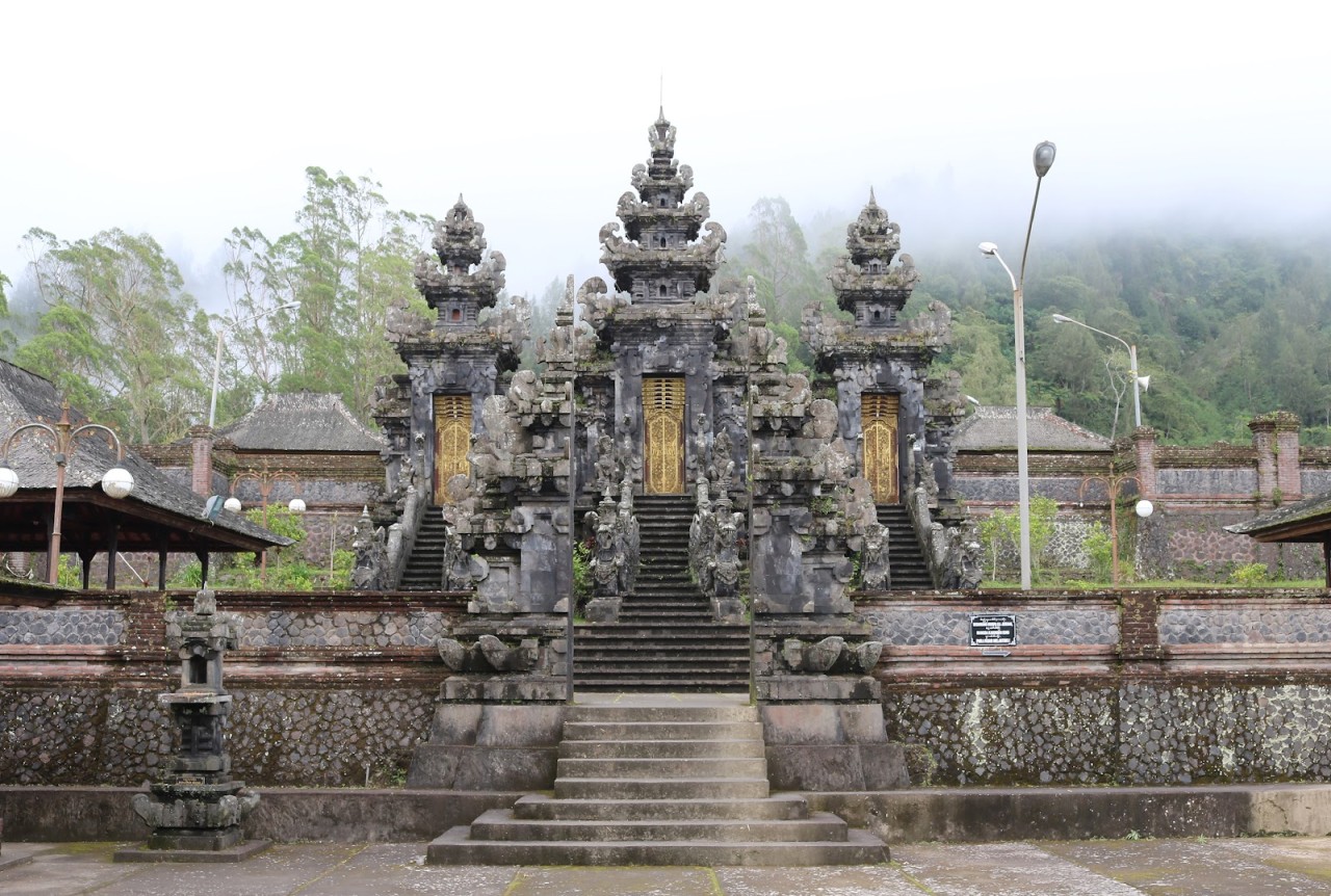 Pura Pasar Agung Sibetan