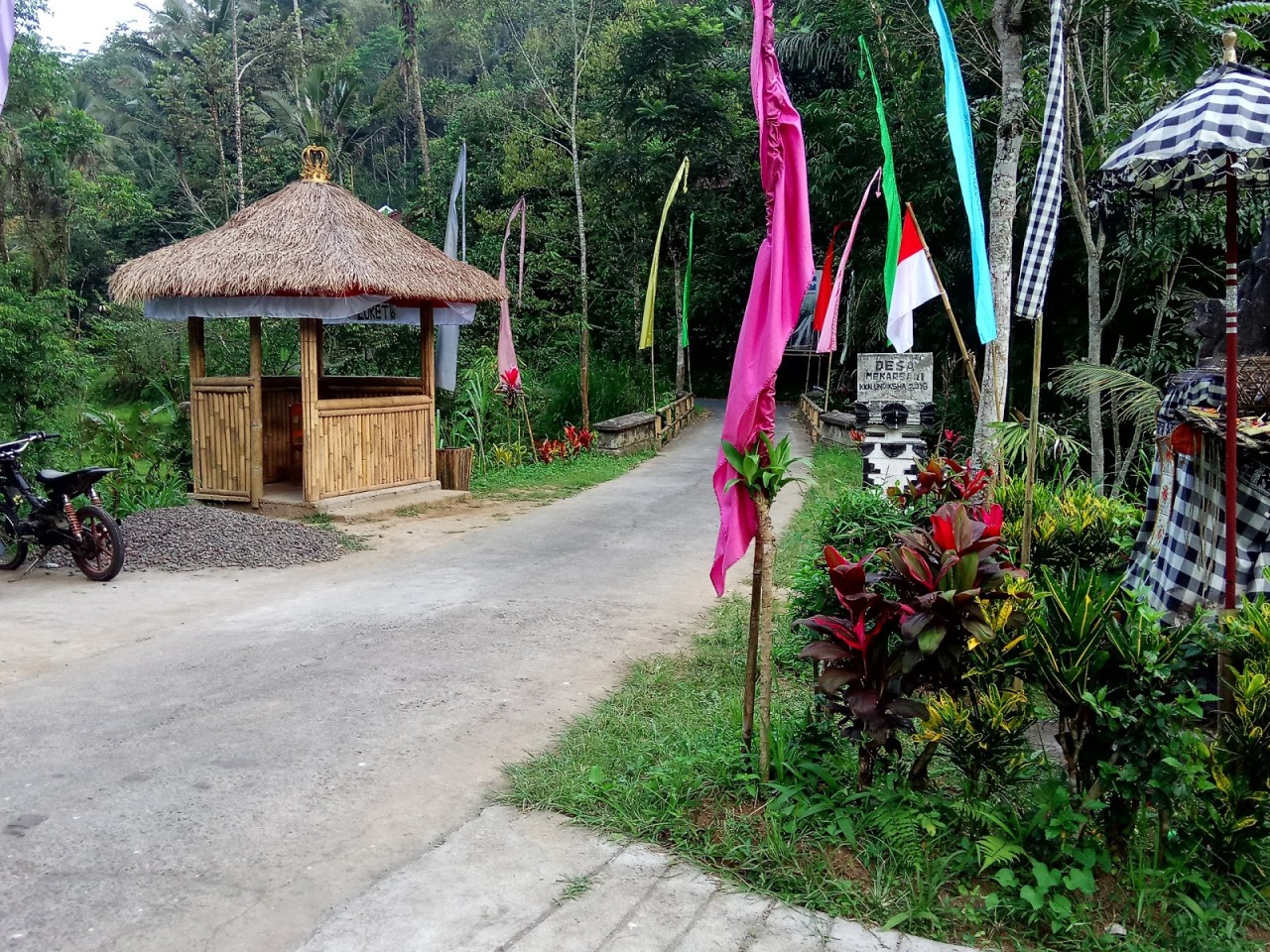 Campuhan Antapan Waterfall