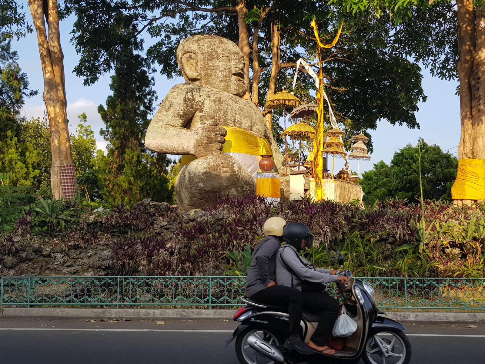 Bayi Sakah Statue