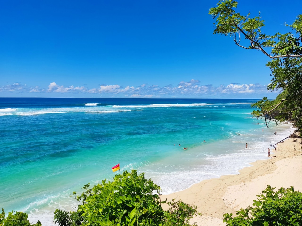 Pantai Gunung Payung