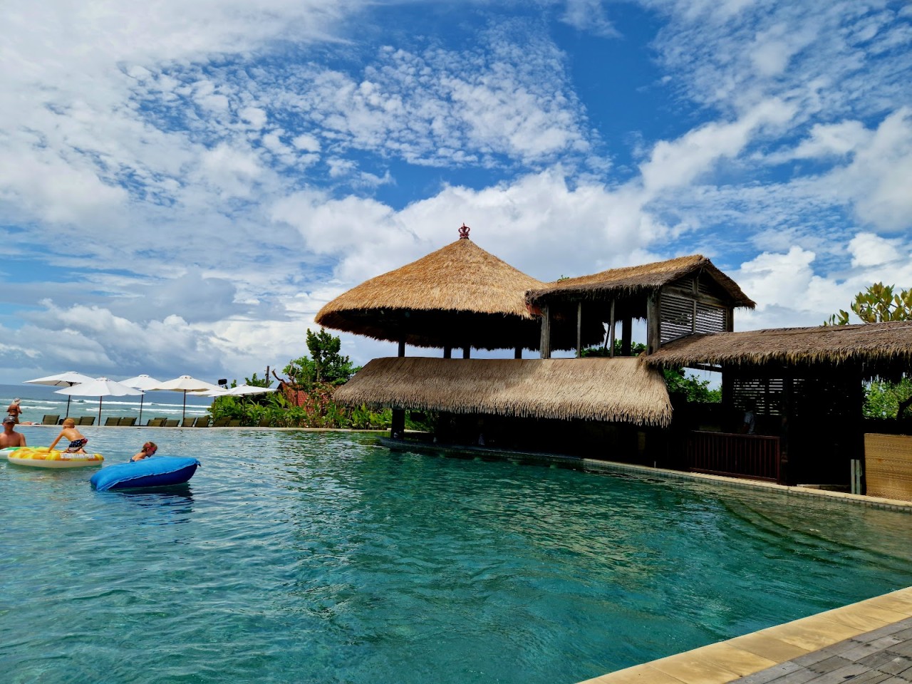 Roosterfish Beach Club