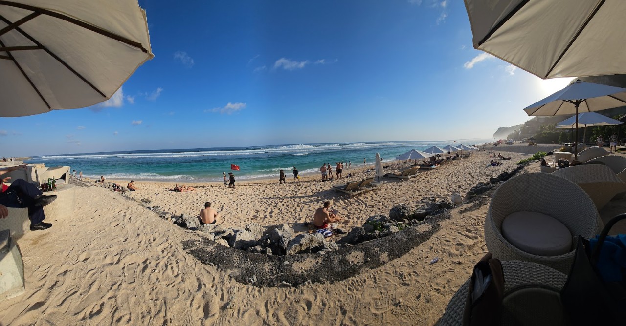 Origano Beach Club & Bar