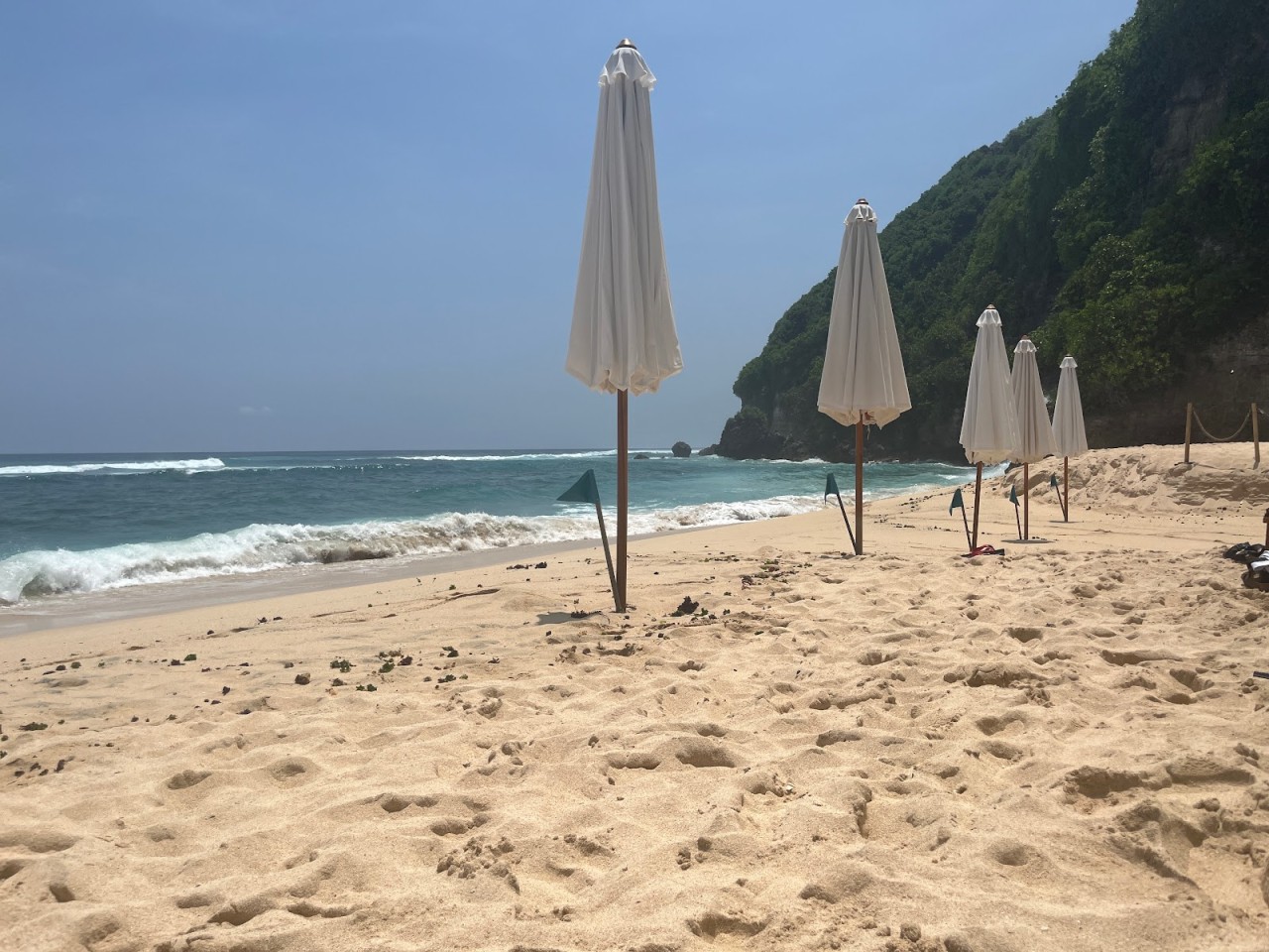Sundays Beach Club