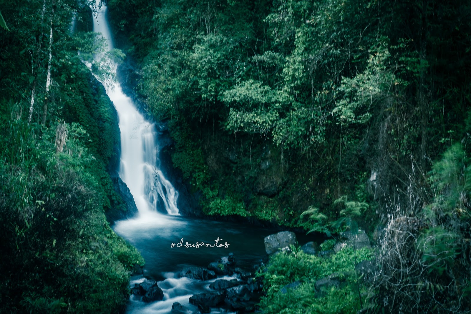 Dedari Waterfall