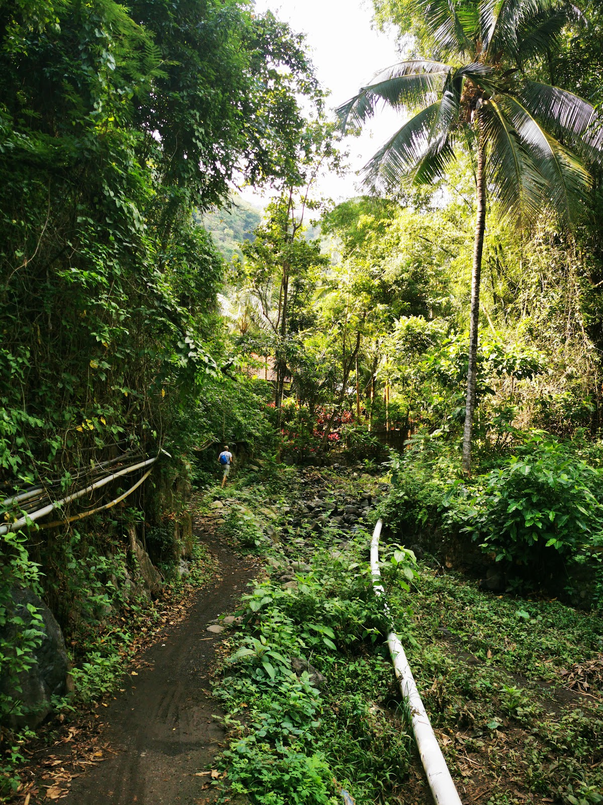 Yeh Mampeh Waterfall