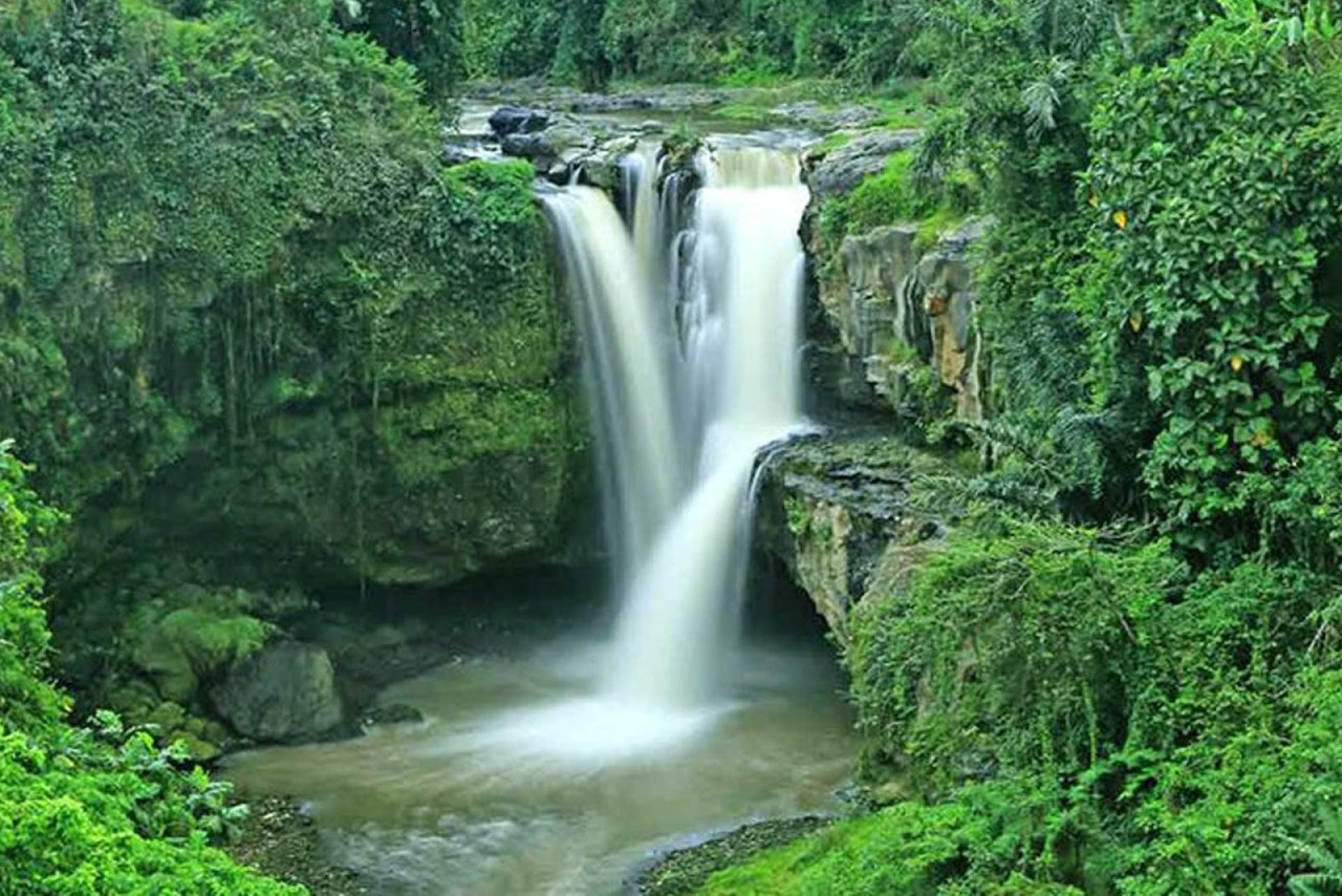 Tegenungan Waterfall