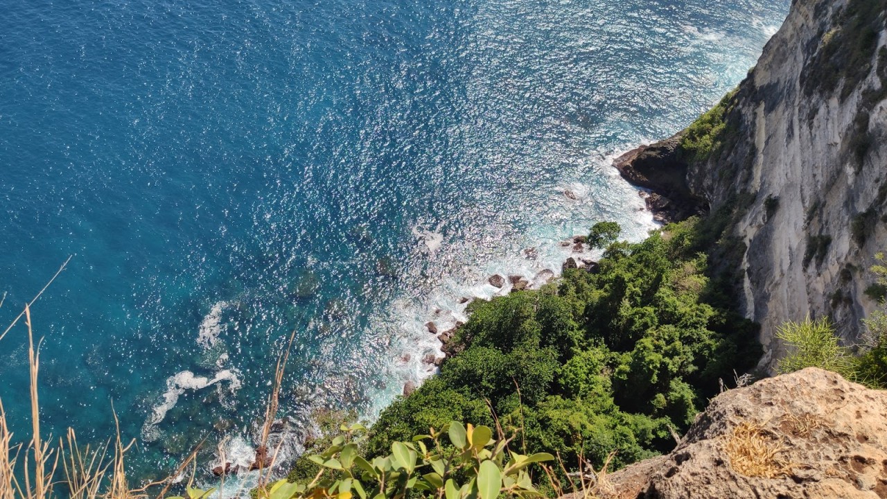 Banah Cliff Point