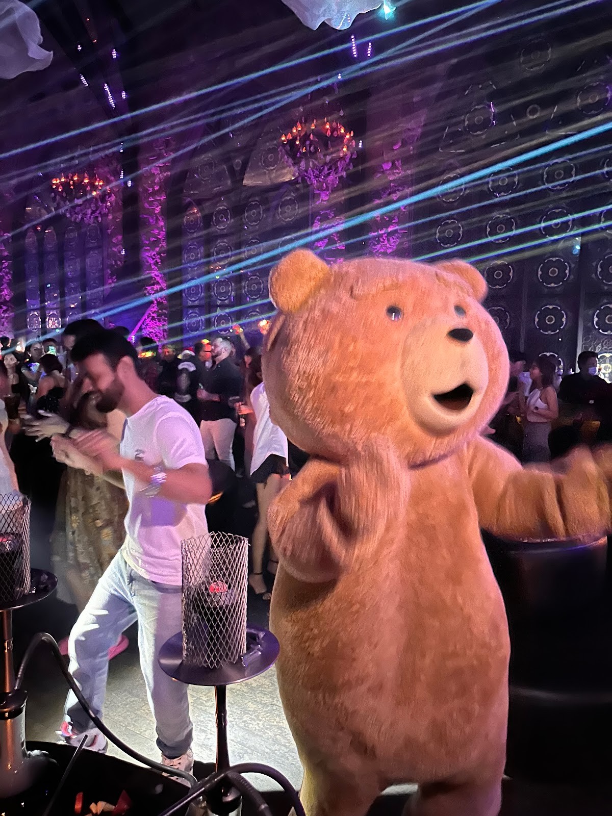 Mirror Lounge & Club