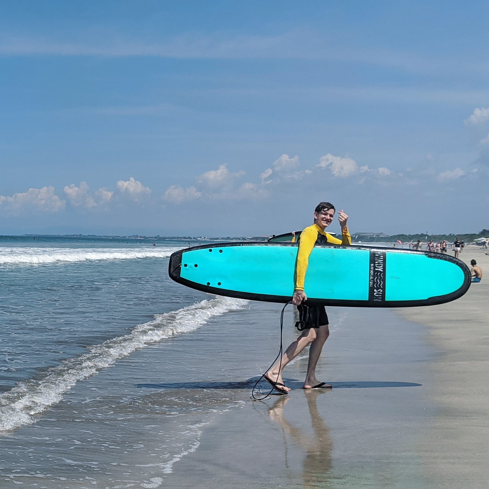 WINDY SUN surf school