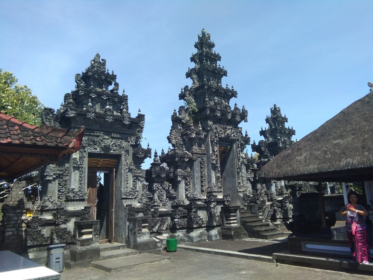 Pura Geger Dalem Pemutih