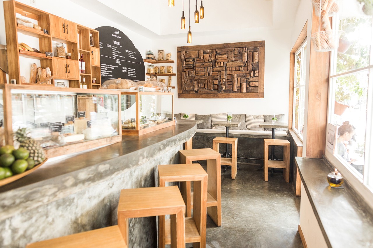 Bottega Italiana Batu Bolong