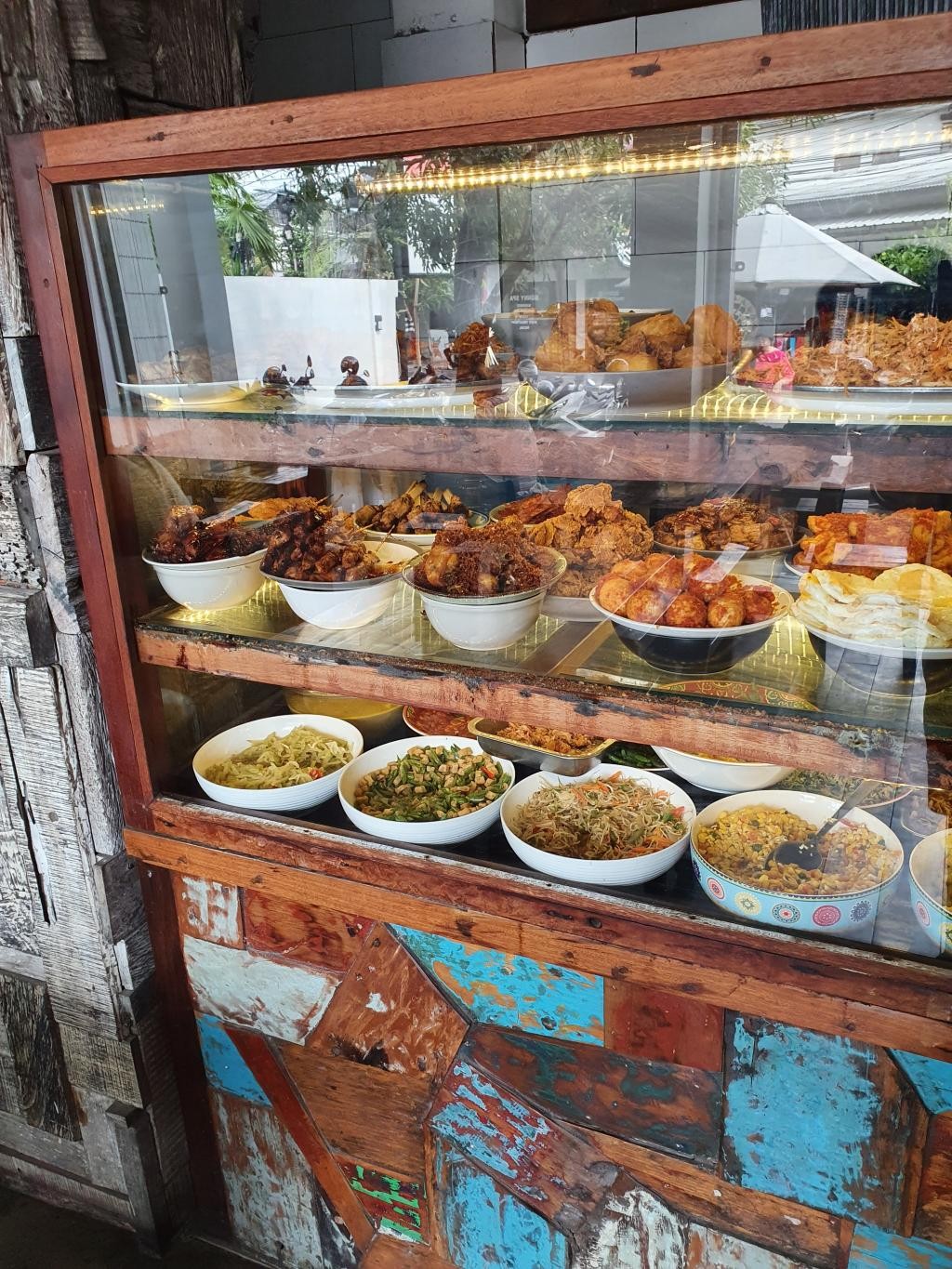 Varuna Warung