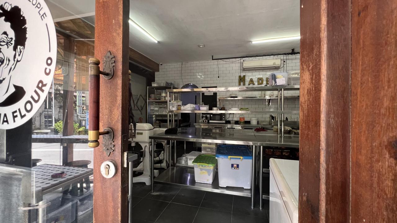 Mades Banana Flour Bakery