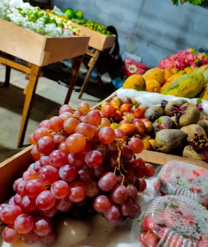 Market CAHAYA FRESH FRUIT 101615