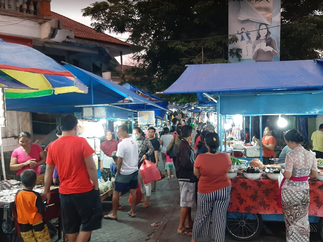 Market Pasar Desa Peliatan 103192