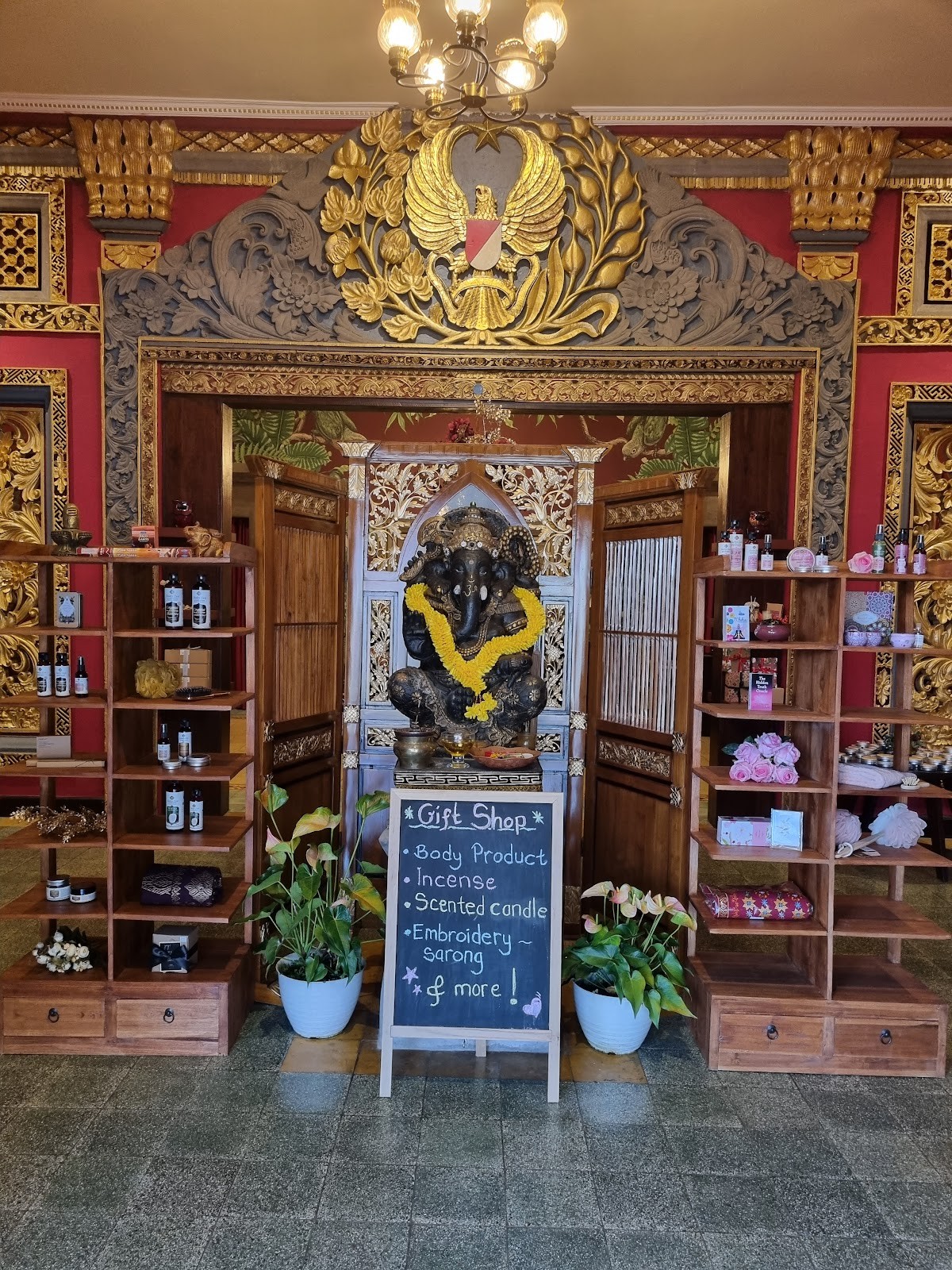 Adipati Soeryo Gift Shop Gallery