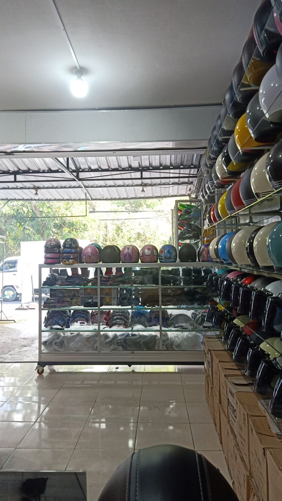 Shop GWK HELMET 63452