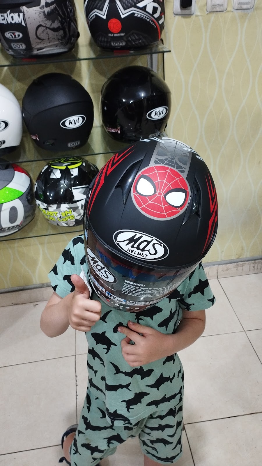 Shop GWK HELMET 63453