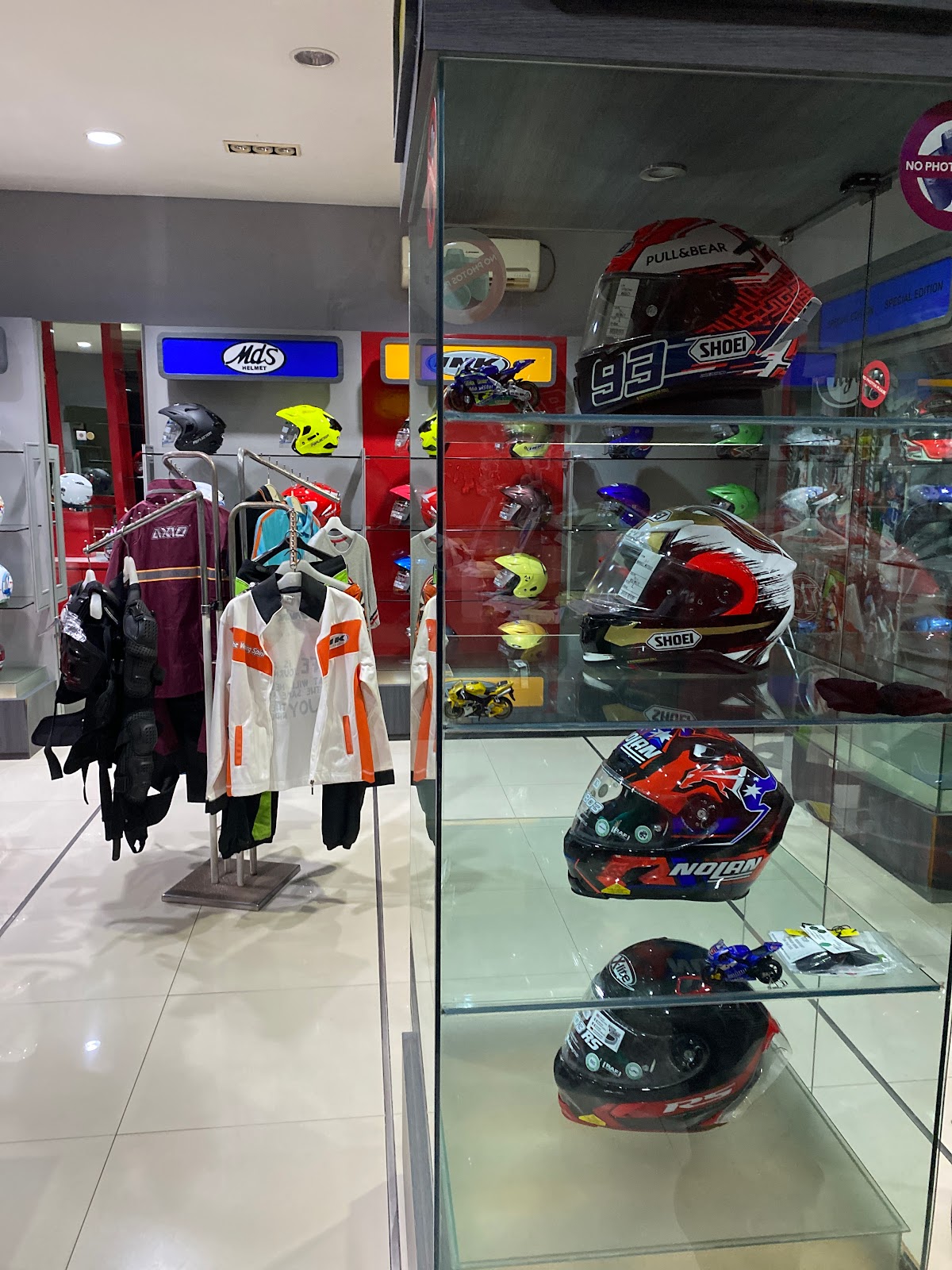 Bali Helmet Gallery