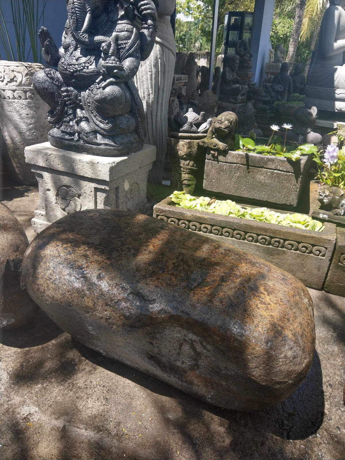 ROTE ADHI CENTER ART STONE