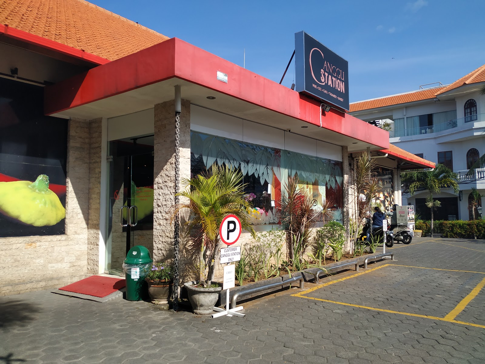 Shop Canggu Station 101548