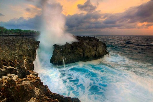 Sea activities Waterblow fountain in a rock crevice in Nusa Dua 105037