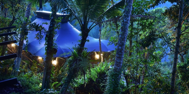 A five-star hotel in tents opens near Ubud
