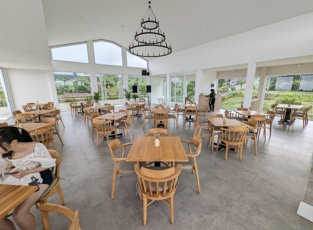 Merlin's Magic, Restaurant in Bali