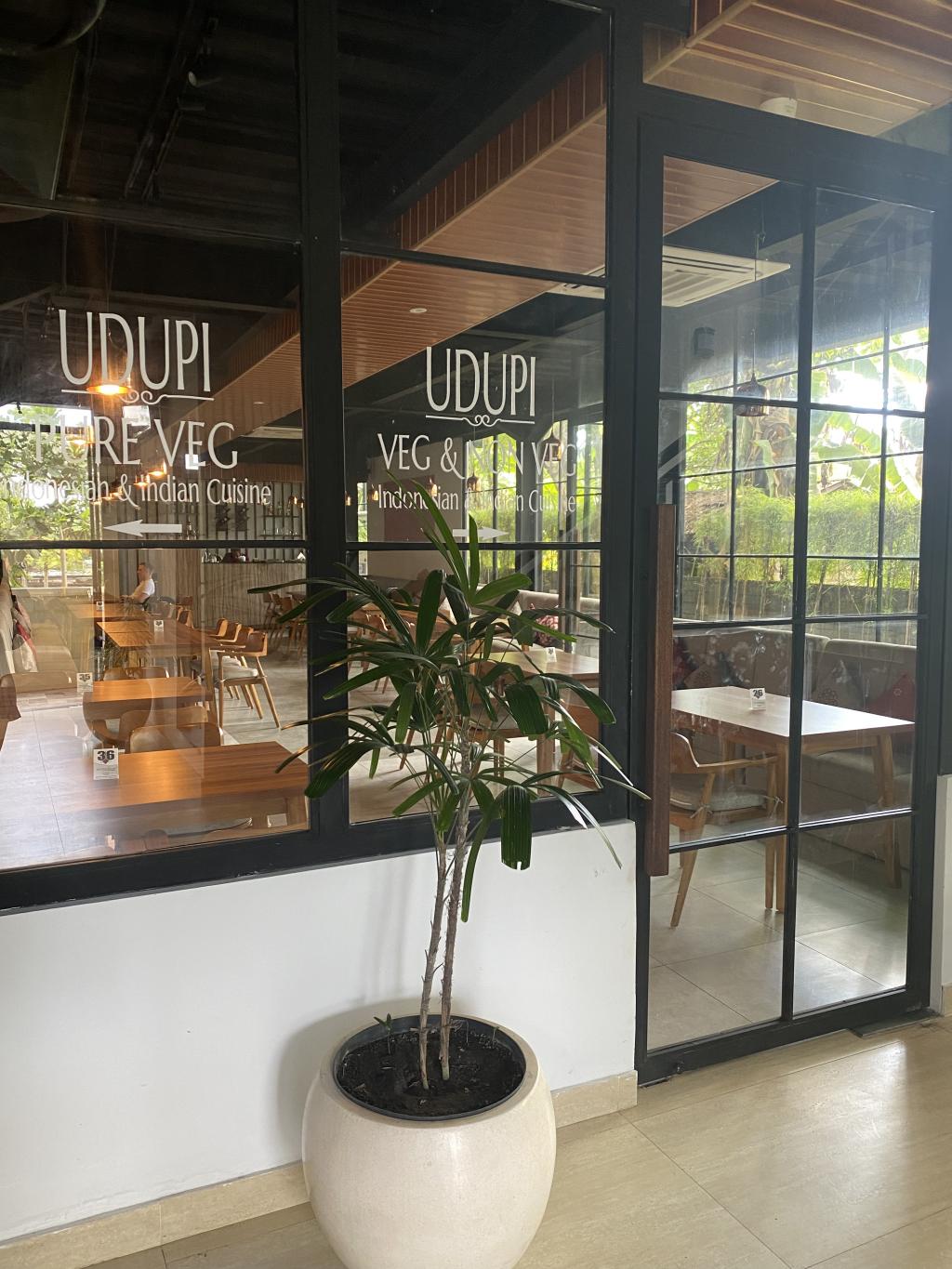 Restaurant Udupi Bali 102711