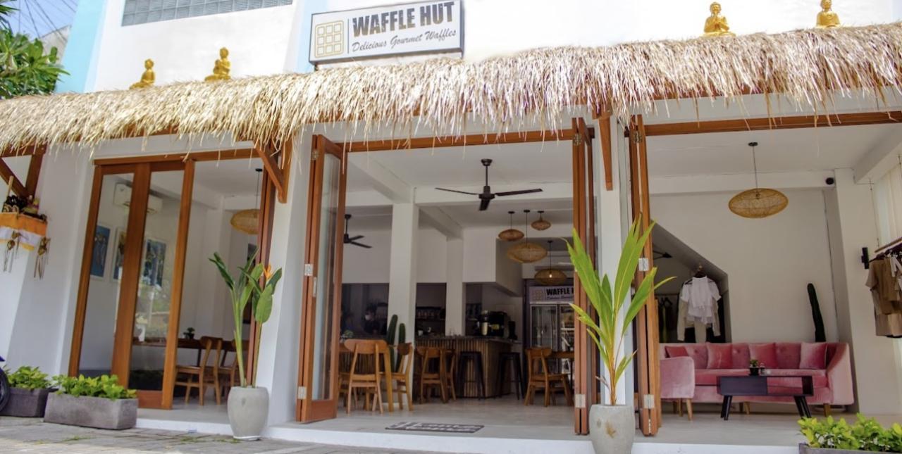 Restaurant Waffle Hut & Private Island 99296