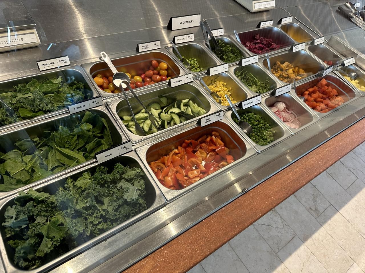 Organics. Salad and Bowl Bar