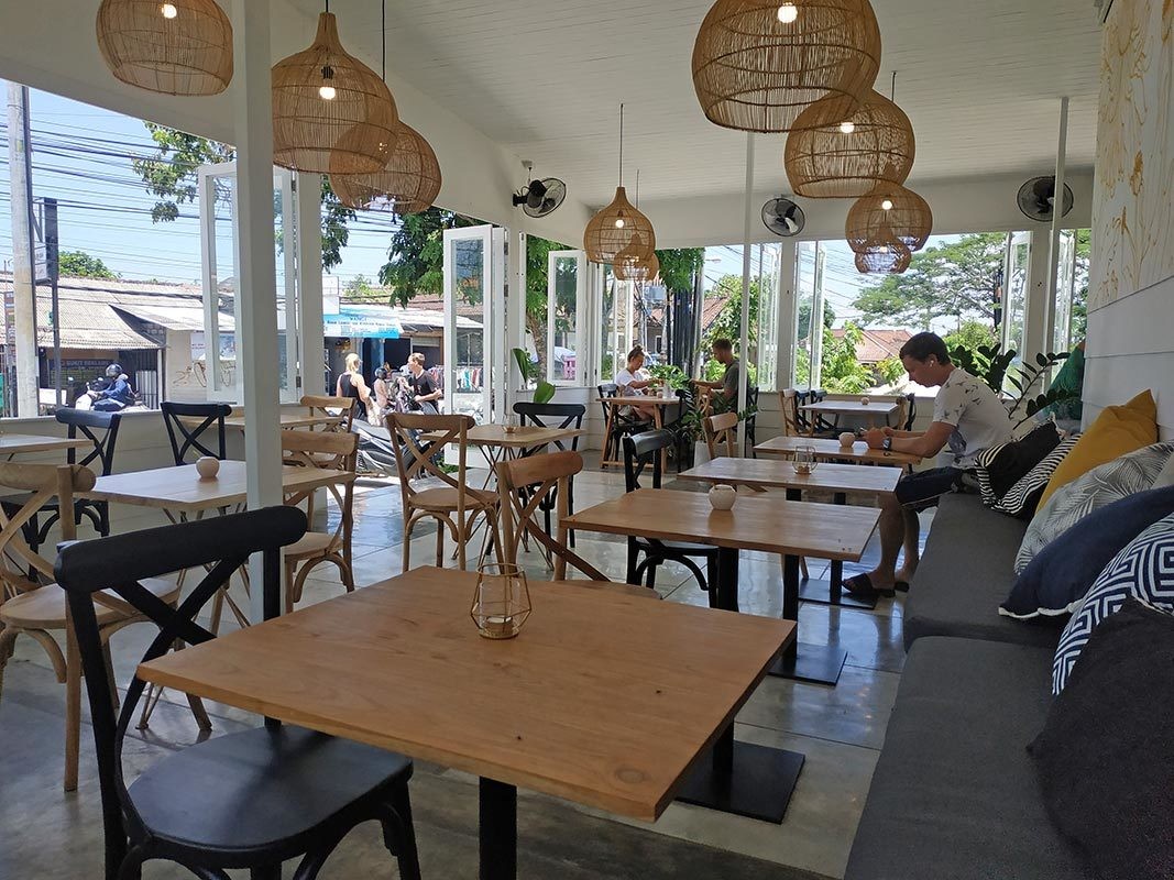NOURISH CAFE WHOLEFOODS PIZZERIA & BAKERY - UNGASAN