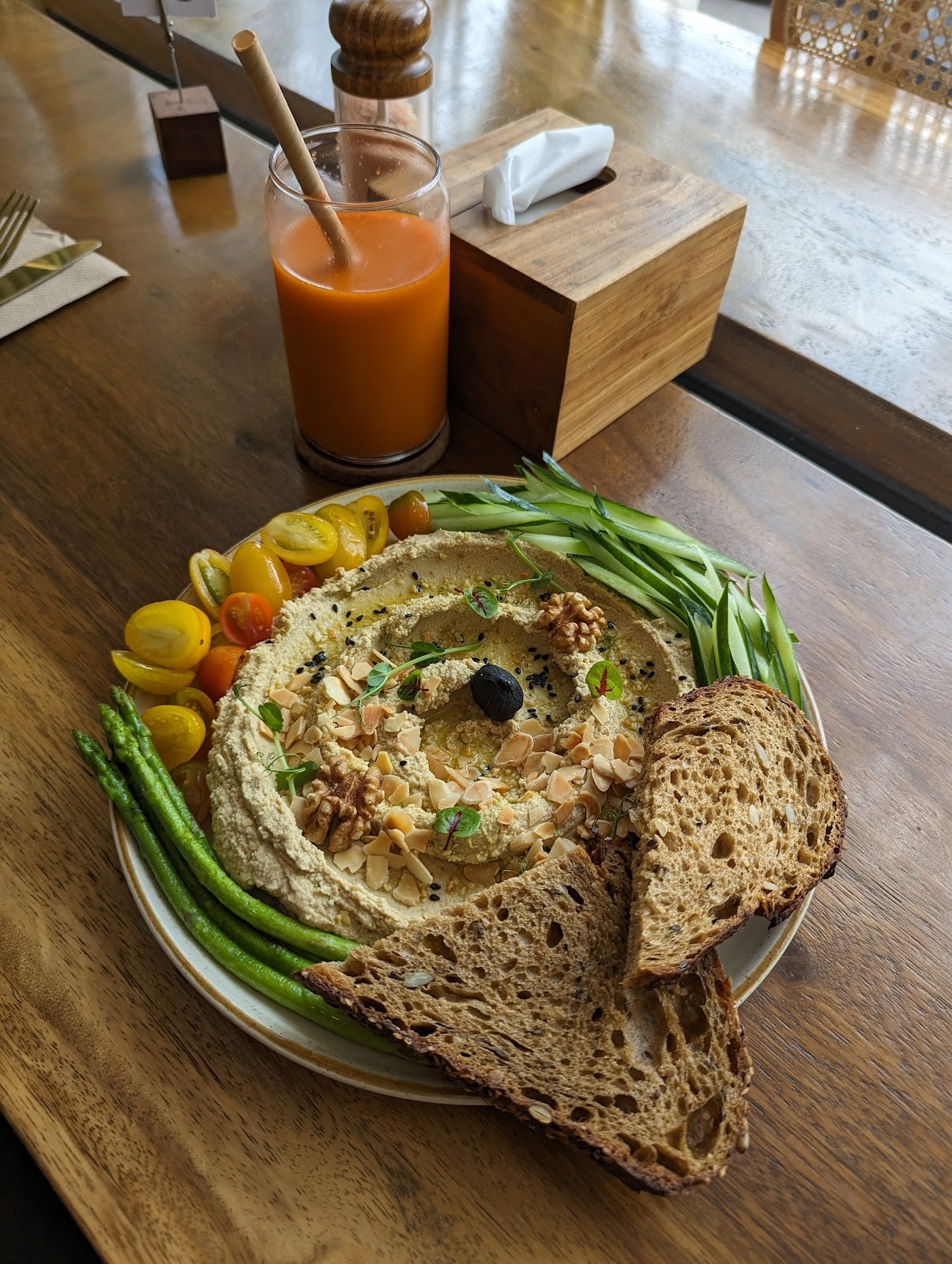 HOME Cafe Ubub