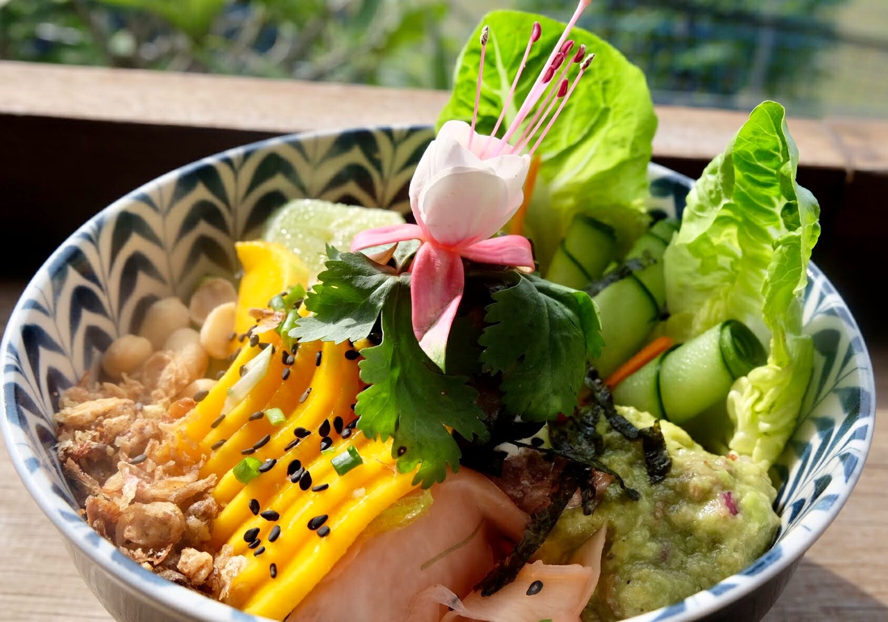 Nalu Bowls Shelter Bali