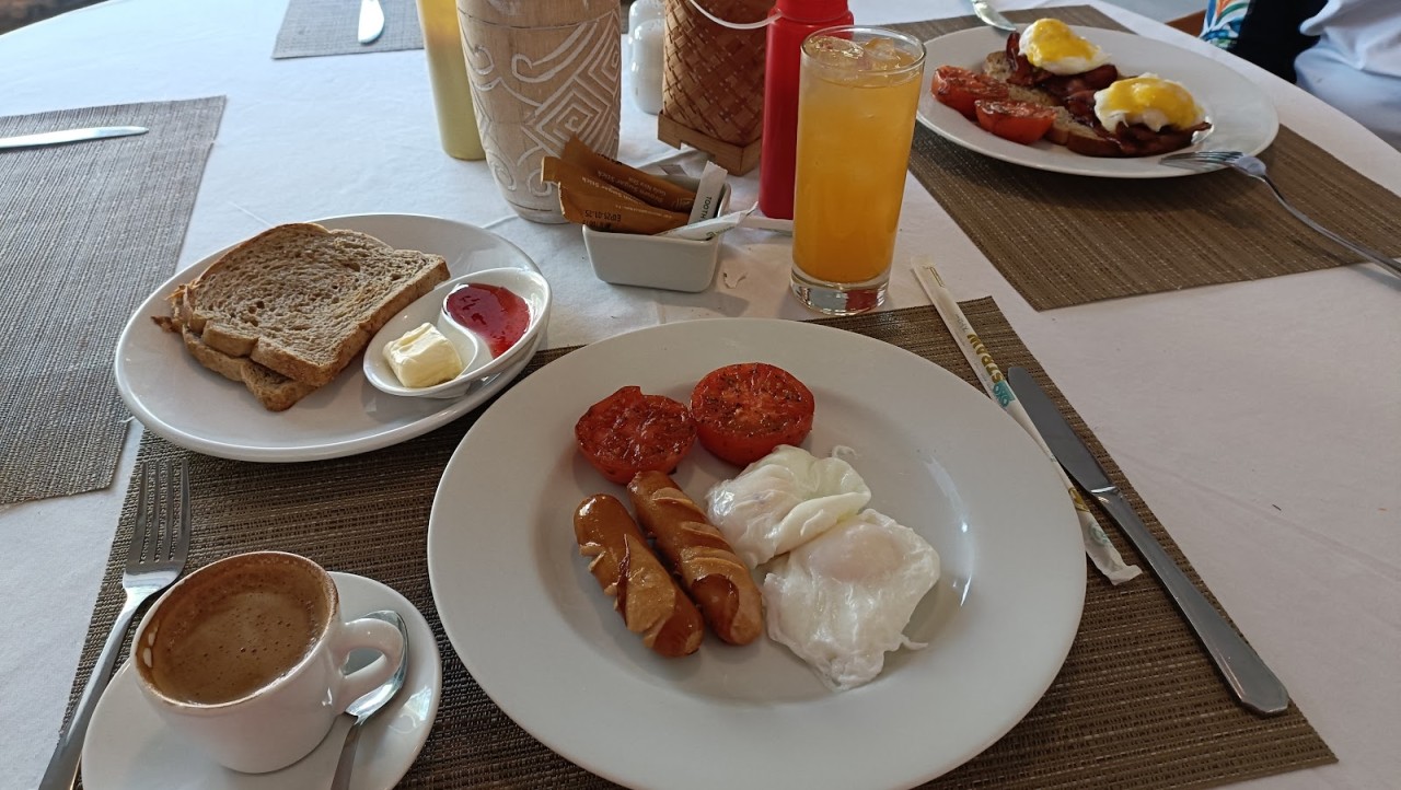 Warung Candidasa Moka