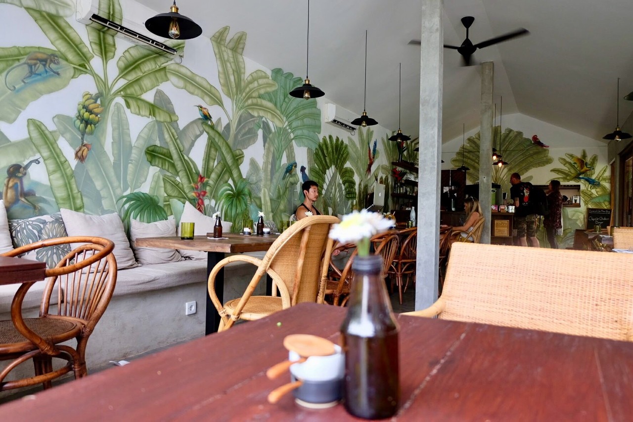 Koloni Cafe