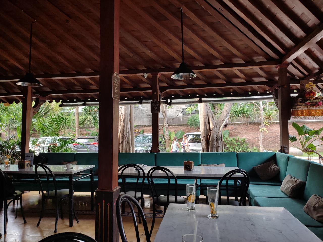 Made's Warung