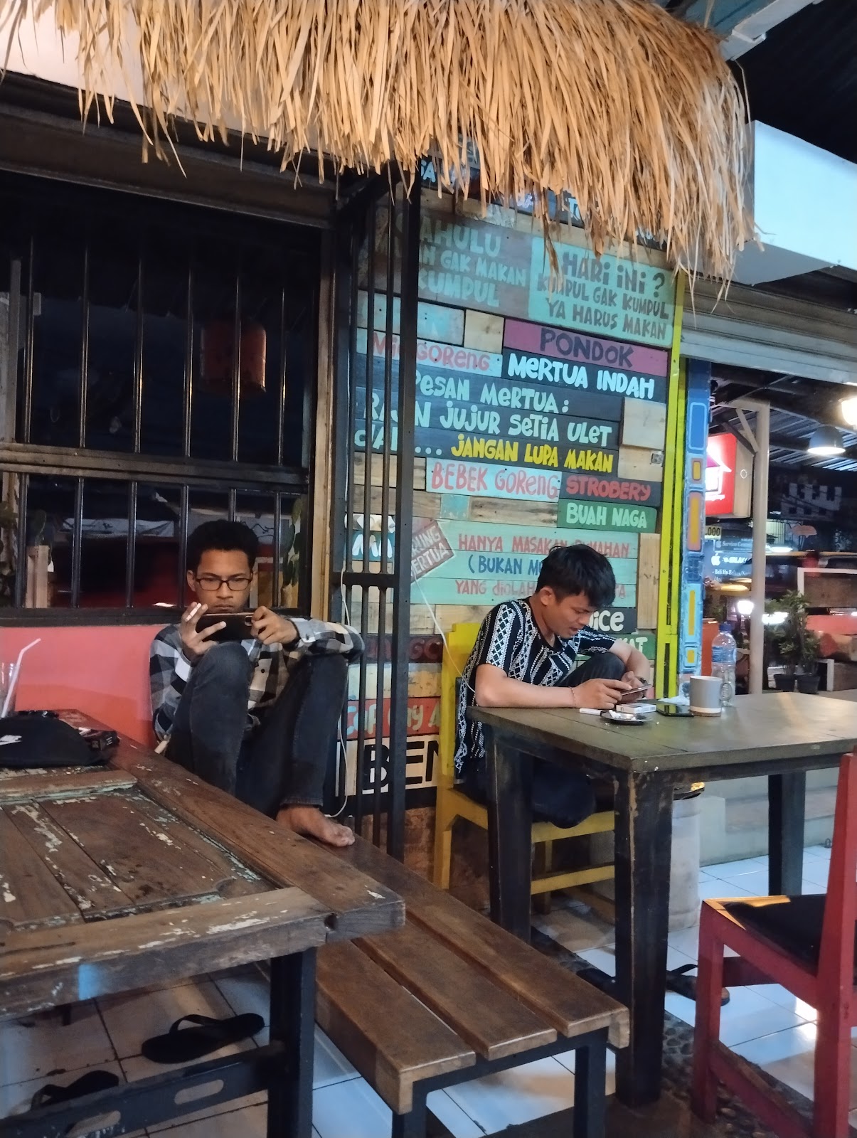 Warung Mertua Simpang Marlboro