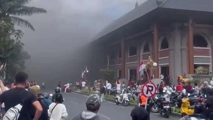 Blaze Erupts at Ubud's Iconic Traditional Market!