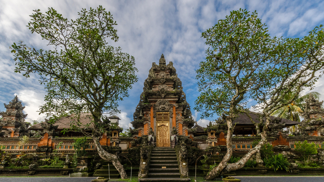 Pura Taman Saraswati in Ubud